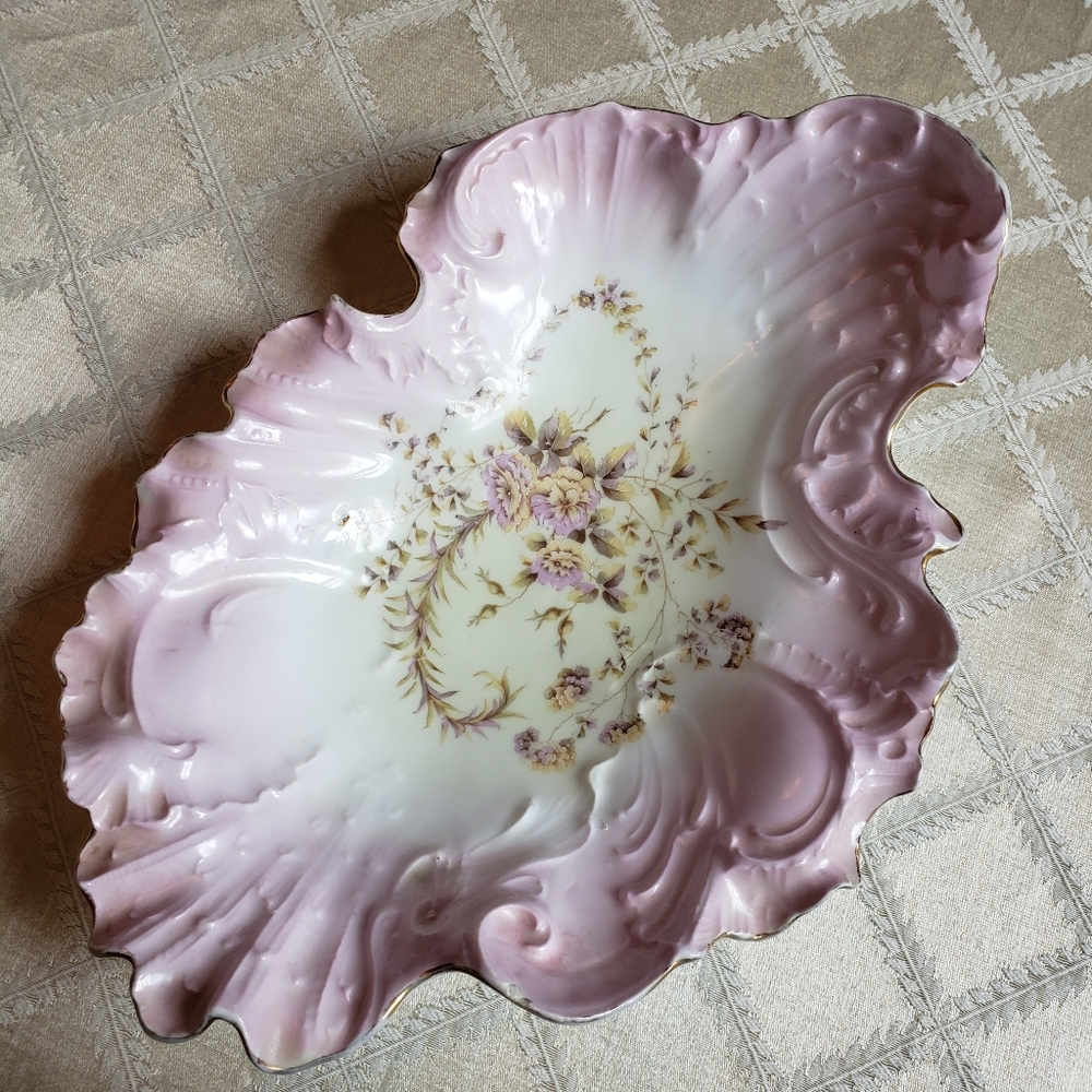 Antique decorative Carl Tielsch Altwasser decorative dish.